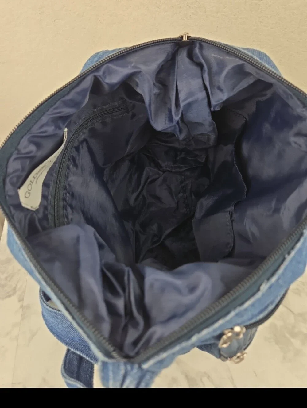 G9ld Coast  Navy Blue Crossbody Bag with Front Pockets